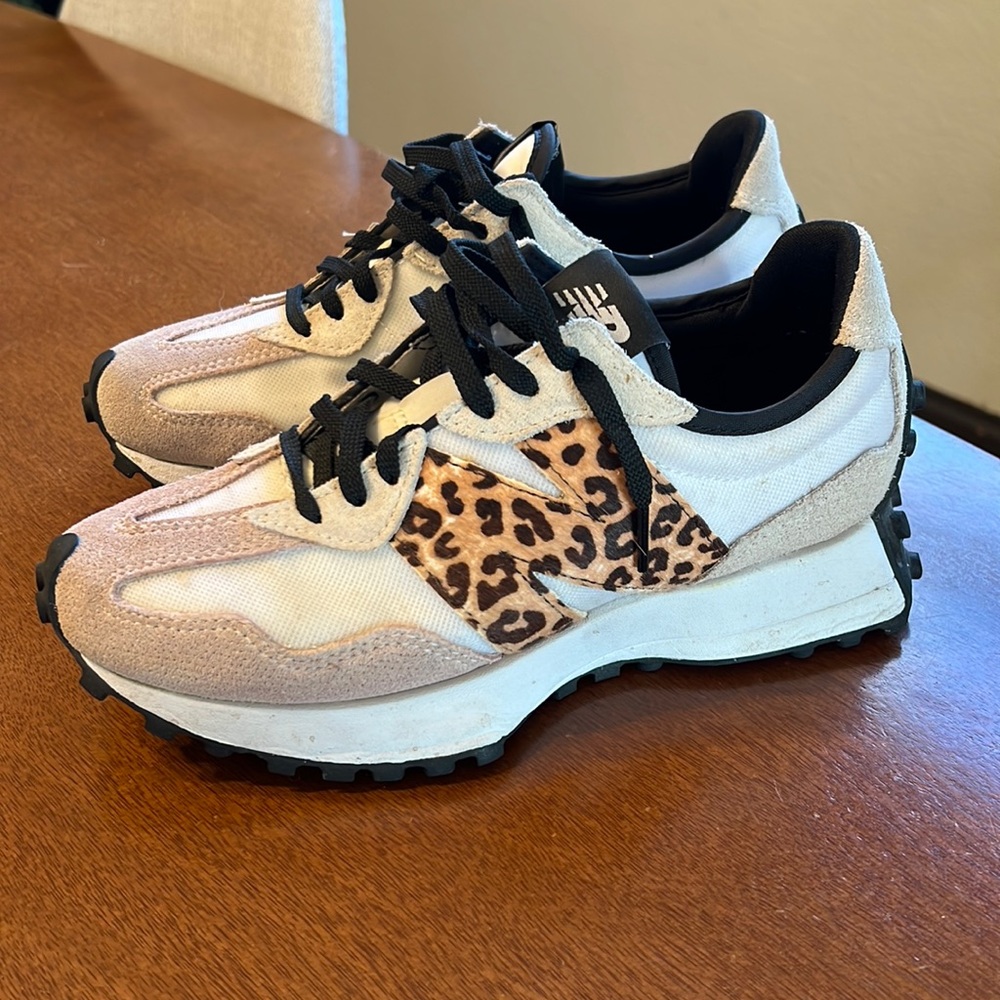 Women’s new balance shoes